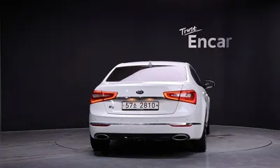 Kia K7 2015, 84353 км, за 8100000 KRW
