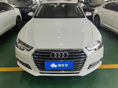 Audi A4L 2017, 81300 км, за 12503.73 USD