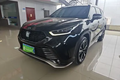 Toyota Crown Kluger · 2022 год