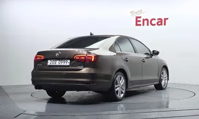 Volkswagen Jetta 2015, 127108 км, за 5400000 KRW
