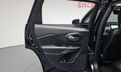 Jeep Cherokee 2021, 19071 км, за 49990000 KRW - фото 25