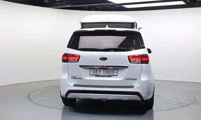 Kia Canival 2016, 102937 км, за 12500000 KRW