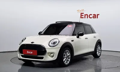 MINI Cooper · 2018 год