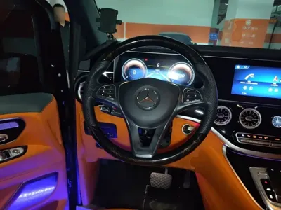 Mercedes-Benz Vito 2024, 35600 км, за 265000 CNY