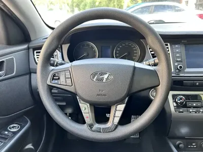 Hyundai Mistra 2016, 67300 км, за 30099 CNY