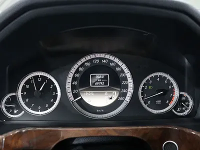 Mercedes-Benz E-Class 2012, 69793 км, за 7900000 KRW - фото 6