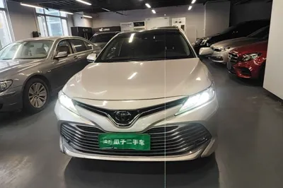 Toyota Camry 2019, 80900 км, за 95389.1 CNY