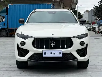 Maserati Levante 2022, 60000 км, за 248900 CNY