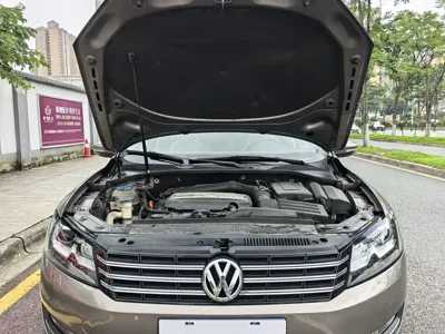 Volkswagen Passat 2014, 99000 км, за 28800 CNY