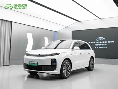 Li Auto Li L6 · 2025 год
