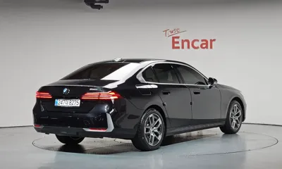 BMW 5-Series 2025, 8318 км, за 58900000 KRW