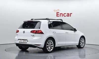 Volkswagen Golf 2015, 133044 км, за 7990000 KRW