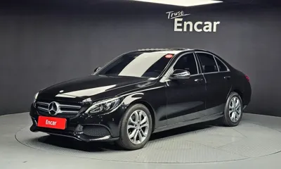 Mercedes-Benz C-Class · 2017 год
