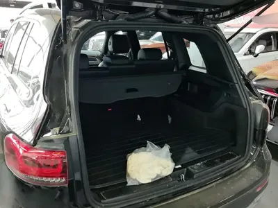Mercedes-Benz GLB 2023, 68700 км, за 135800 CNY