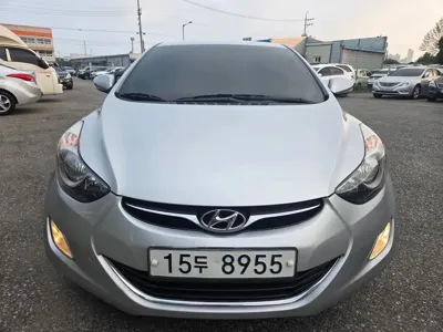 Hyundai Avante · 2013 год