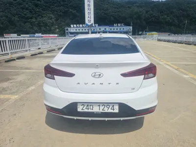 Hyundai Avante 2019, 67000 км, за 12500000 KRW
