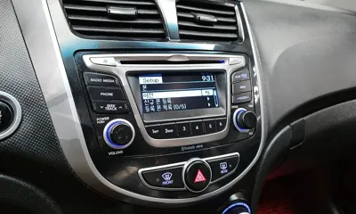 Hyundai Accent 2017, 98683 км, за 7000000 KRW - фото 14