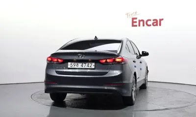 Hyundai Avante 2018, 128704 км, за 7990000 KRW