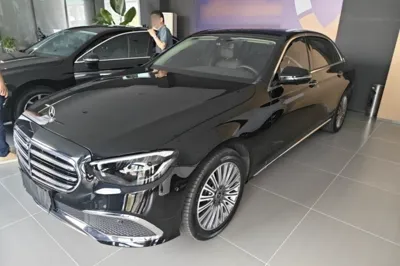 Mercedes-Benz E-Class · 2023 год