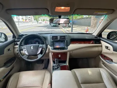 Toyota Crown 2015, 56000 км, за 118000 CNY - фото 11