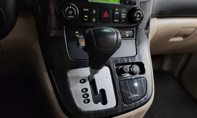 Kia Canival 2013, 162172 км, за 5900000 KRW - фото 9