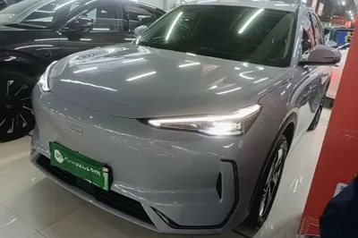 Geely Galaxy E5 · 2024 год