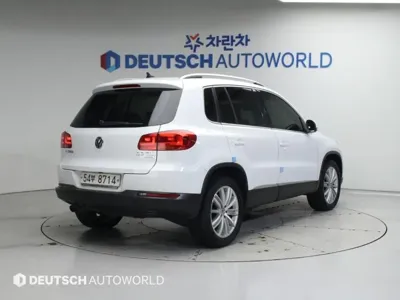 Volkswagen Tiguan 2015, 74440 км, за 9900000 KRW