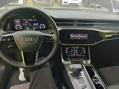 Audi A6L 2020, 87500 км, за 169400 CNY - фото 10