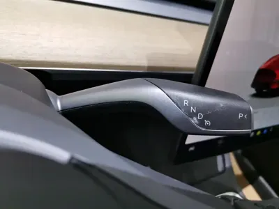 Tesla Model Y 2022, 61800 км, за 155800 CNY - фото 16