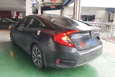 Honda Civic 2016, 80300 км, за 65104.15 CNY - фото 4