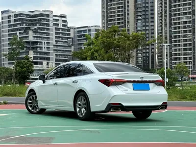 Toyota Avalon 2021, 107000 км, за 108000 CNY