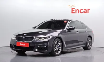 BMW 5-Series · 2018 год