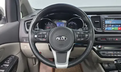Kia Canival 2016, 146464 км, за 10800000 KRW - фото 14