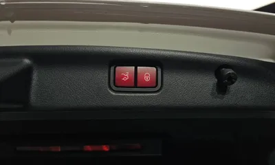 Mercedes-Benz C-Class 2023, 15813 км, за 41000000 KRW - фото 28