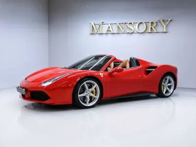 Ferrari 488 · 2017 год