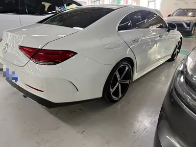 Mercedes-Benz CLS 2020, 90000 км, за 30273.6 USD - фото 13