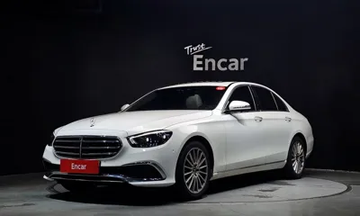 Mercedes-Benz E-Class · 2022 год
