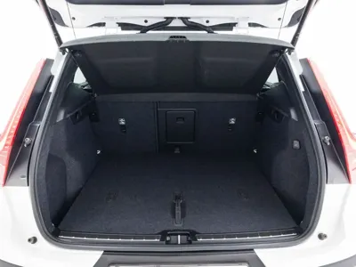 Volvo XC40 2025, 5001 км, за 43000000 KRW - фото 17