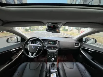 Volvo V40 2014, 120000 км, за 28800 CNY - фото 6