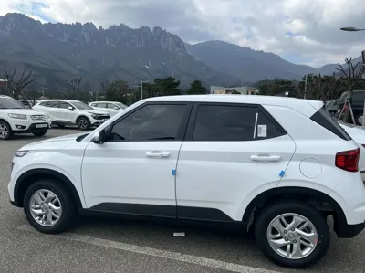Hyundai Venue 2025, 15000 км, за 20160000 KRW - фото 2