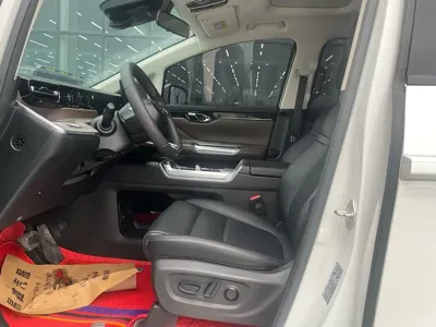 GAC Motor 传祺E8 PHEV 2024, 35000 км, за 143800 CNY - фото 4