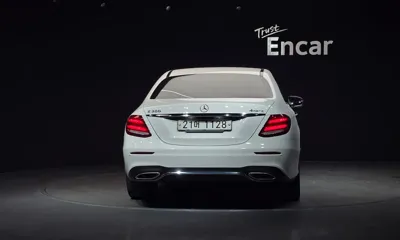 Mercedes-Benz E-Class 2018, 84671 км, за 26900000 KRW - фото 4