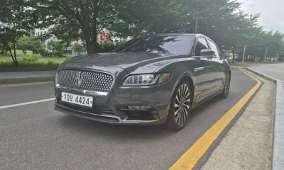 Lincoln Continental · 2017 год