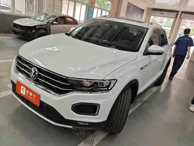 Volkswagen T-Roc · 2022 год
