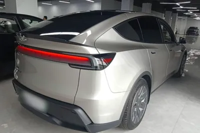 Tesla Model Y L 2025, 6899 км, за 329551.95 CNY - фото 6