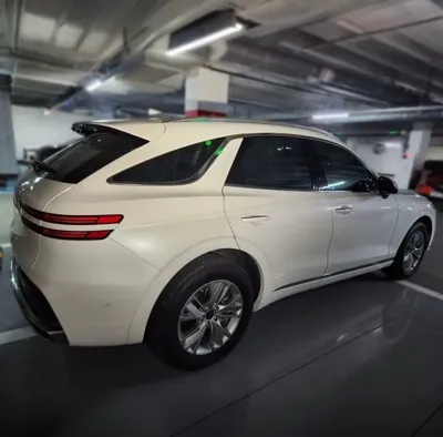 Genesis GV70 2025, 31200 км, за 46000000 KRW