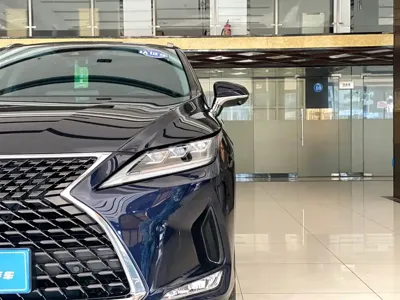 Lexus RX 2022, 34000 км, за 248000 CNY