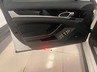 Porsche Panamera 2016, 87000 км, за 199800 CNY - фото 8