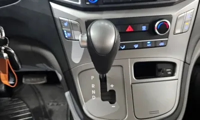 Hyundai Starex 2018, 219061 км, за 7000000 KRW - фото 9
