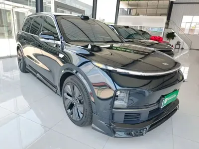 Li Auto Li L9 2023, 121100 км, за 209100 CNY
